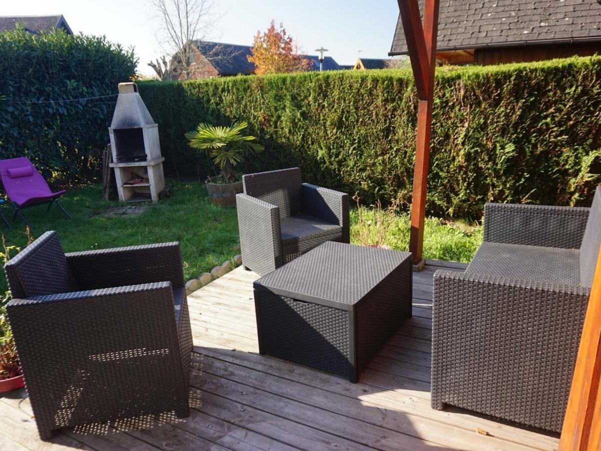 Chalet Avec Piscine Chauffee, Tennis Et Jardin Clos, A 1700M De La Plage De Cabourg - Fr-1-465-22 Exterior foto